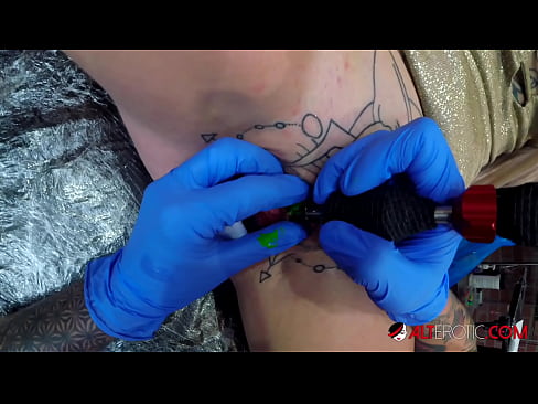 ❤️ Sully Savage, moi tatuada, tatuouse no clítoris ❤️❌ Vídeo de sexo en nós ❌